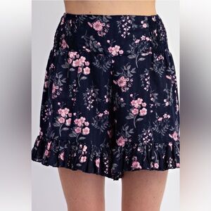 75. NWT Easel Navy Floral Women's Shorts